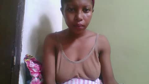 Snapshot of rinah654271 chatting on 03-21-26, 08:30 rinah654271 online show from 03-21-26, 08:30