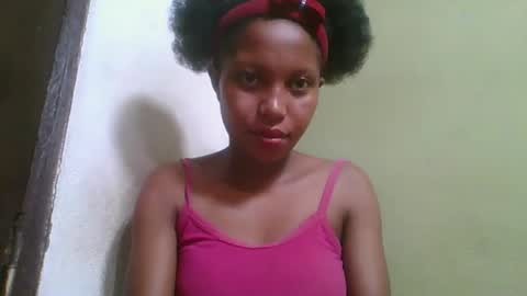 Snapshot of rinah654271 chatting on 03-23-26, 04:00 rinah654271 online show from 03-23-26, 04:00