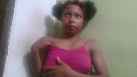 Snapshot of rinah654271 chatting on 03-24-26, 04:06 rinah654271 online show from 03-24-26, 04:06