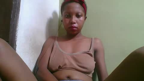 Snapshot of rinah654271 chatting on 03-26-26, 06:52 rinah654271 online show from 03-26-26, 06:52