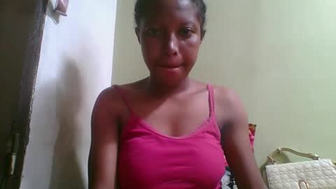 Snapshot of rinah654271 chatting on 04-10-26, 02:28 rinah654271 online show from 04-10-26, 02:28