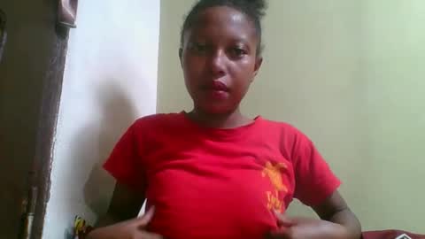 Snapshot of rinah654271 chatting on 04-12-26, 02:27 rinah654271 online show from 04-12-26, 02:27