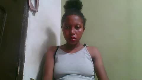 Snapshot of rinah654271 chatting on 04-16-26, 10:49 rinah654271 online show from 04-16-26, 10:49