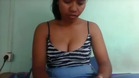 Snapshot of rinah856024 chatting on 11-23-25, 06:08 rinah856024 online show from 11-23-25, 06:08