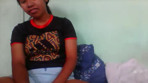 Snapshot of rinah856024 chatting on 12-22-25, 07:38 rinah856024 online show from 12-22-25, 07:38