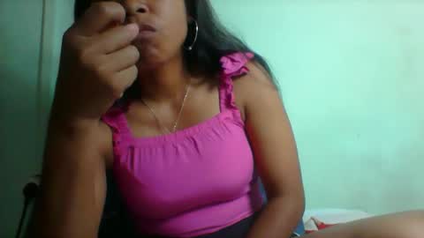 Snapshot of rinah856024 chatting on 01-10-26, 07:32 rinah856024 online show from 01-10-26, 07:32