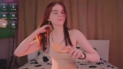 Snapshot of rinallen chatting on 07-20-26, 11:23 Mari Rina online show from 07-20-26, 11:23