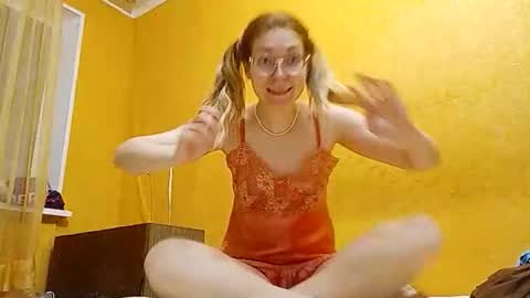 Snapshot of rinettawilss chatting on 12-10-24, 11:30 RinettaWilss online show from 12-10-24, 11:30