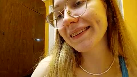 Snapshot of rinettawilss chatting on 12-16-24, 12:37 RinettaWilss online show from 12-16-24, 12:37