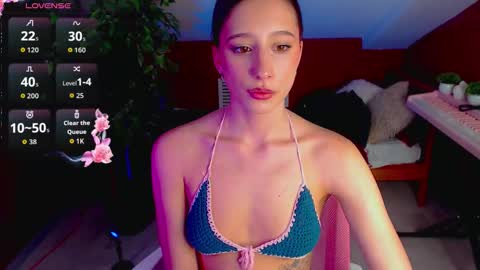 Emilia online show from 10-10-25, 02:27