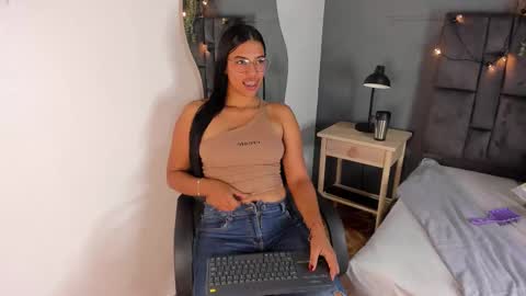 RIRI  online show from 09-16-25, 07:59