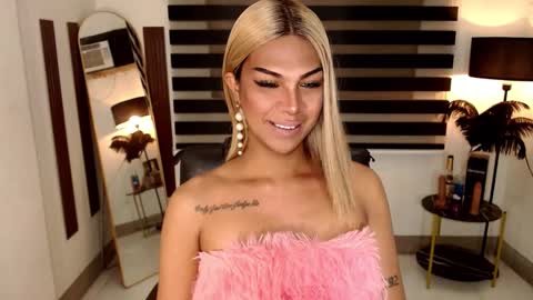 riri online show from 01-22-25, 03:29