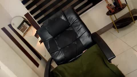 riri online show from 02-26-25, 09:05