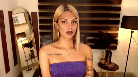 riri online show from 10-17-25, 04:48