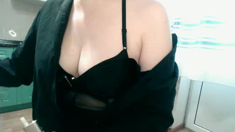 Snapshot of ritarita111 chatting on 02-07-25, 03:12 Rita online show from 02-07-25, 03:12