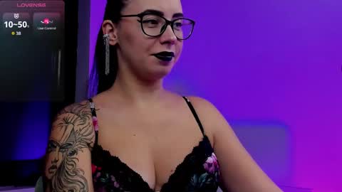 Snapshot of ritasunset chatting on 11-12-25, 01:44 Miss Rita online show from 11-12-25, 01:44