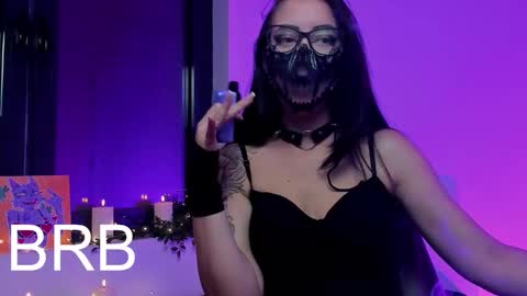 Snapshot of ritasunset chatting on 11-15-25, 12:23 Miss Rita online show from 11-15-25, 12:23