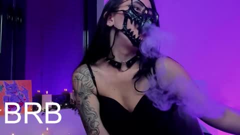 Snapshot of ritasunset chatting on 11-26-25, 12:06 Miss Rita online show from 11-26-25, 12:06