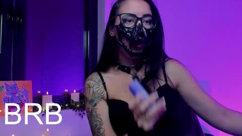 Snapshot of ritasunset chatting on 12-18-25, 10:21 Miss Rita online show from 12-18-25, 10:21