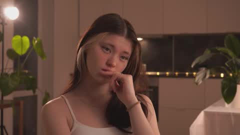 Snapshot of rivagosnell chatting on 02-09-26, 04:11 Akemi online show from 02-09-26, 04:11