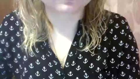 Snapshot of riveramaureen chatting on 01-26-25, 11:50 RiveraMaureen online show from 01-26-25, 11:50