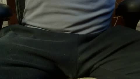 Snapshot of riverskarltc chatting on 12-18-25, 05:08 RiverskarlTC online show from 12-18-25, 05:08