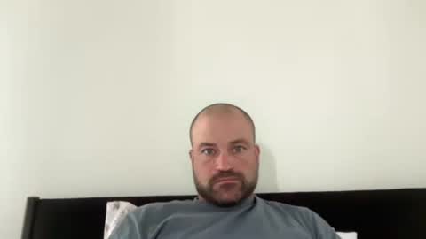 Snapshot of roadking1122 chatting on 10-21-25, 05:57 roadking1122 online show from 10-21-25, 05:57