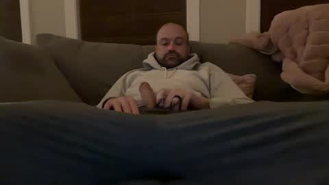 Snapshot of roadking1122 chatting on 12-15-25, 11:03 roadking1122 online show from 12-15-25, 11:03