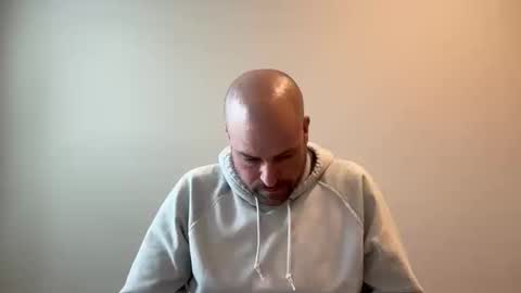 Snapshot of roadking1122 chatting on 01-05-26, 05:38 roadking1122 online show from 01-05-26, 05:38