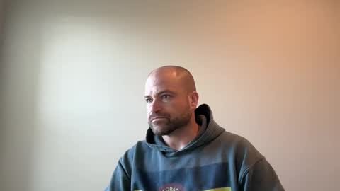 Snapshot of roadking1122 chatting on 01-08-26, 04:31 roadking1122 online show from 01-08-26, 04:31