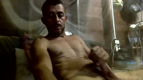 Snapshot of roadsidepicnic01 chatting on 02-19-25, 06:00 Daddy online show from 02-19-25, 06:00