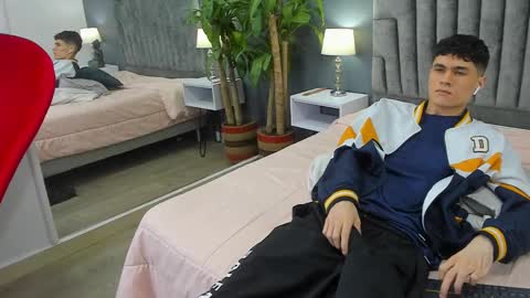 Roan Birkin online show from 02-10-25, 10:40