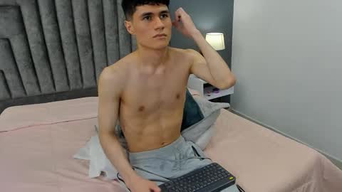 Roan Birkin online show from 02-12-25, 01:41