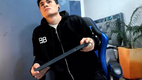 Roan Birkin online show from 09-19-25, 08:20