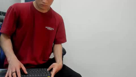 Roan Birkin online show from 10-19-25, 07:14