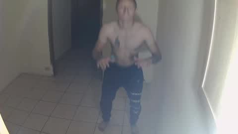 Snapshot of roastingcorn chatting on 10-23-25, 12:15 RoastingCorn online show from 10-23-25, 12:15