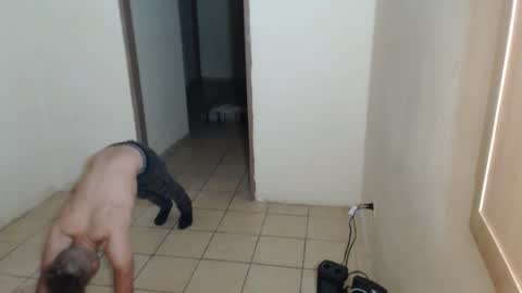 Snapshot of roastingcorn chatting on 12-19-25, 01:51 RoastingCorn online show from 12-19-25, 01:51