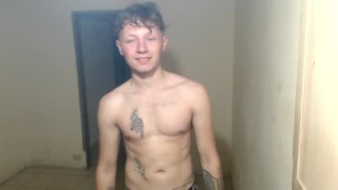 Snapshot of roastingcorn chatting on 04-01-26, 12:33 RoastingCorn online show from 04-01-26, 12:33