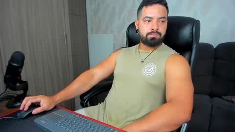 Snapshot of robby_k chatting on 01-19-25, 04:22 Robby online show from 01-19-25, 04:22