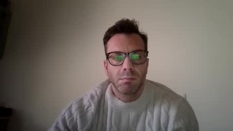 Snapshot of roberpierre_ho chatting on 02-18-26, 11:06 roberpierre_ho online show from 02-18-26, 11:06