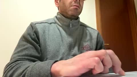 Snapshot of roberpierre_ho chatting on 02-28-26, 01:17 roberpierre_ho online show from 02-28-26, 01:17