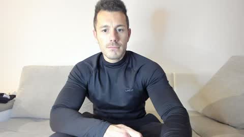 roberto4ever online show from 01-22-25, 06:20