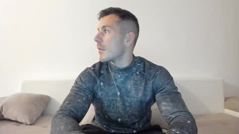 roberto4ever online show from 10-03-25, 01:52