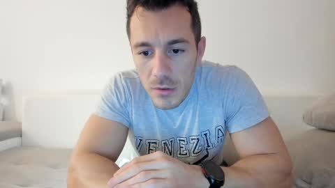 roberto4ever online show from 04-05-26, 05:04