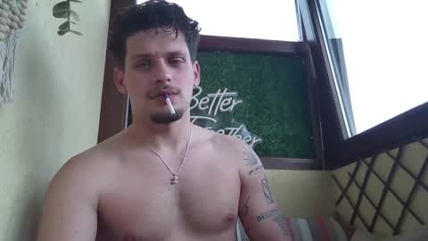 Snapshot of roberto_twink1 chatting on 05-12-26, 09:50 Roberto online show from 05-12-26, 09:50