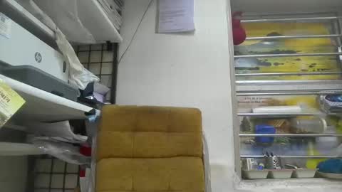 Snapshot of robertsalia220 chatting on 12-28-24, 06:39 Robertsalia online show from 12-28-24, 06:39