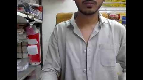 Snapshot of robertsalia220 chatting on 09-15-25, 01:11 Robertsalia online show from 09-15-25, 01:11