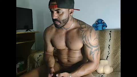 Snapshot of robertuxx chatting on 01-23-25, 02:07 BRAZILIAN BOY online show from 01-23-25, 02:07