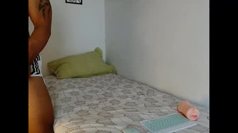 Snapshot of robertuxx chatting on 02-20-25, 02:46 BRAZILIAN BOY online show from 02-20-25, 02:46