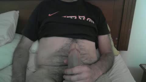 Snapshot of robhin40 chatting on 11-26-25, 01:01 Robhin maduro online show from 11-26-25, 01:01